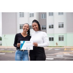 Com apoio do Estado, 192 famílias de Araucária recebem as chaves da casa própria